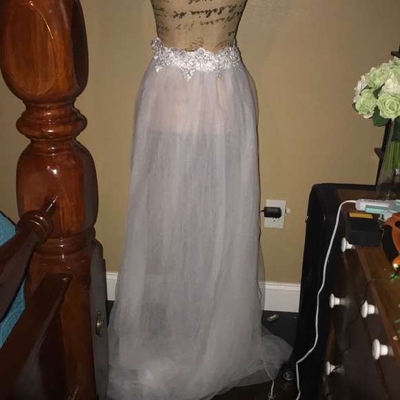 NWT Beautiful tulle & Lace Cape or Open Skirt - Picture 5 of 8